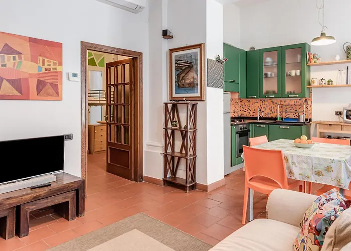 Gardenhousefirenze Familiare A 10 Min Dal Centro, Possibilita Parcheggio-Careggi